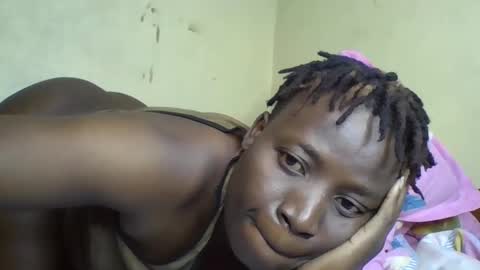 Snapshot of vee_tommy chatting on 12-28-24, 09:51 Vee tommy online show from 12-28-24, 09:51