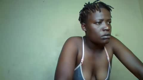 Snapshot of vee_tommy chatting on 01-03-25, 01:47 Vee tommy online show from 01-03-25, 01:47