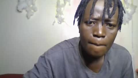 Snapshot of vee_tommy chatting on 11-16-25, 05:02 Vee tommy online show from 11-16-25, 05:02