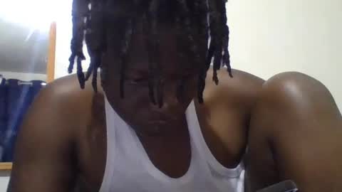 Snapshot of vee_tommy chatting on 06-29-26, 12:17 Vee tommy online show from 06-29-26, 12:17