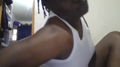 Snapshot of vee_tommy chatting on 07-01-26, 04:36 Vee tommy online show from 07-01-26, 04:36