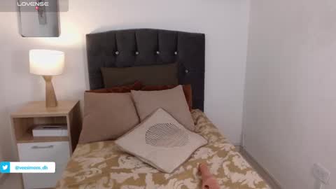 Vee Simons online show from 02-07-25, 11:13