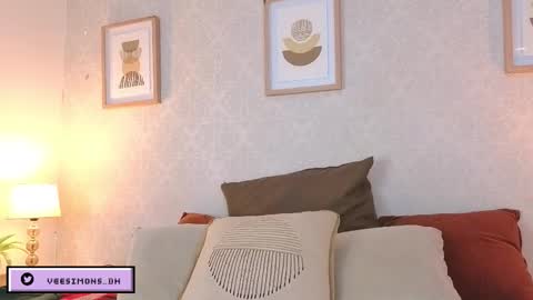 Vee Simons online show from 03-19-26, 07:51