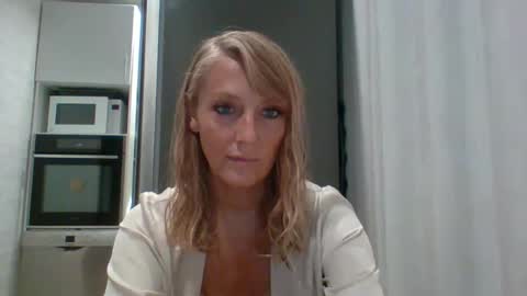Veessa online show from 09-27-25, 06:13