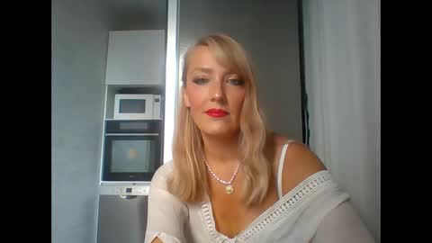 Veessa online show from 10-16-25, 12:39