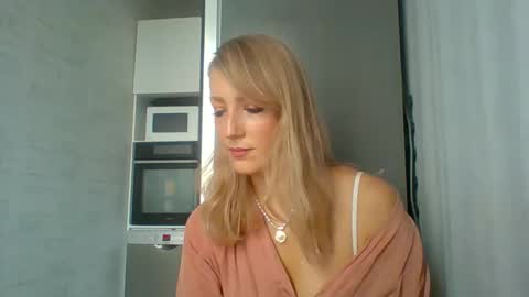 Veessa online show from 11-14-25, 11:09