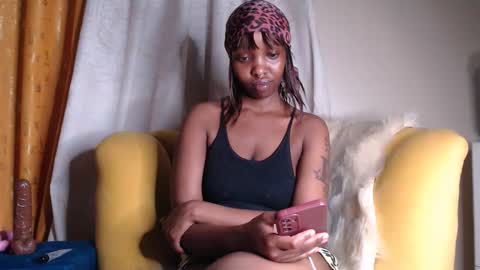 Snapshot of veey_dellah chatting on 03-10-26, 07:35 veey online show from 03-10-26, 07:35