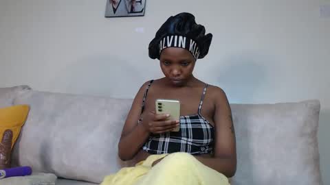 Snapshot of veey_dellah chatting on 04-18-26, 05:00 veey online show from 04-18-26, 05:00