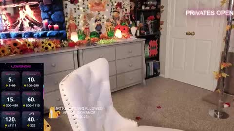 vegas_romance online show from 11-08-25, 03:07