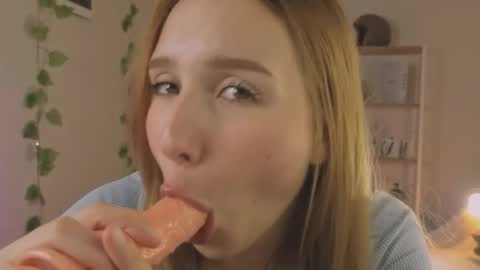 Maria online show from 09-27-25, 03:28