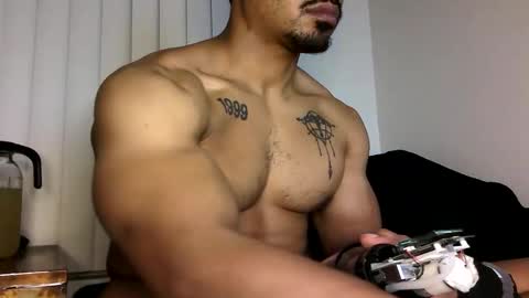 Vegas Love online show from 10-25-25, 06:21