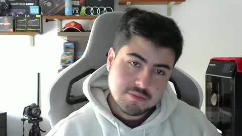 Snapshot of veils24 chatting on 12-09-24, 05:19 Charles online show from 12-09-24, 05:19