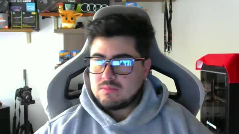 Snapshot of veils24 chatting on 10-01-25, 02:23 Charles online show from 10-01-25, 02:23