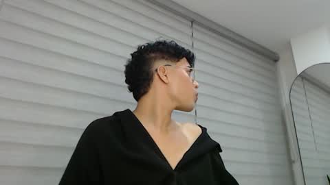 velascosexyboy online show from 03-06-25, 02:41