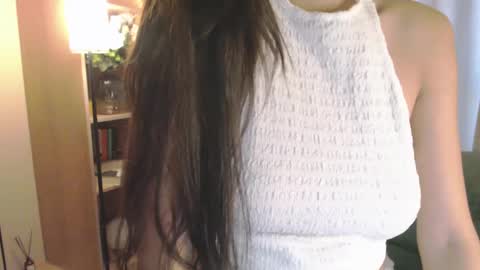 Snapshot of veliasai chatting on 05-25-26, 04:40 VeliaSai online show from 05-25-26, 04:40