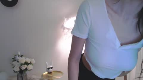 Snapshot of veliasai chatting on 07-14-26, 03:00 VeliaSai online show from 07-14-26, 03:00