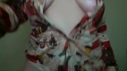 Snapshot of velira_ chatting on 03-26-26, 03:45 velira_ online show from 03-26-26, 03:45