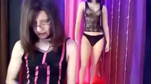 Snapshot of vell_sye chatting on 11-16-25, 06:24 Vell Sye online show from 11-16-25, 06:24