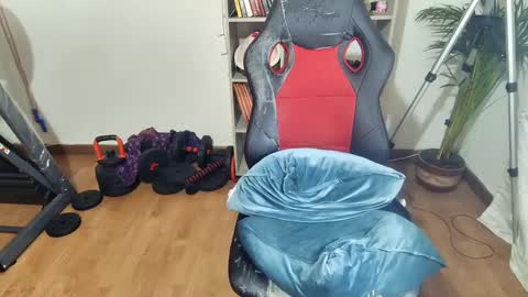 Im VelaI will be Christmas and New Year with my family December 22 to January 13 I will miss you guys. online show from 02-22-25, 04:29