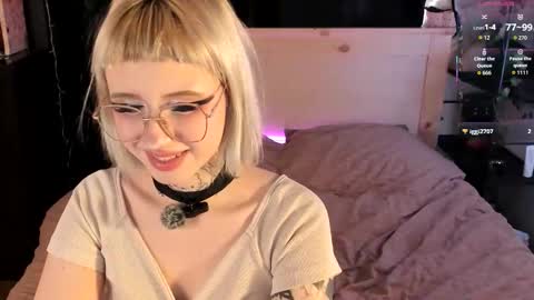 Snapshot of velor_velmochi chatting on 03-10-26, 01:16 Ana Velor online show from 03-10-26, 01:16