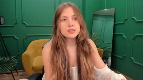 velvet_cherry online show from 01-12-25, 03:25