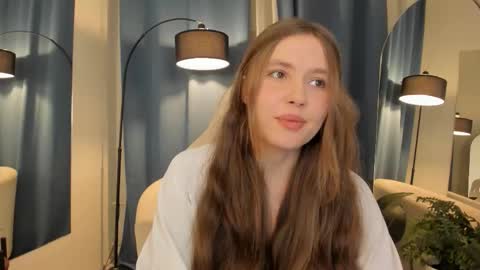 velvet_cherry online show from 12-04-25, 03:21