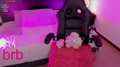 velvet_fangs222 online show from 09-13-25, 07:13