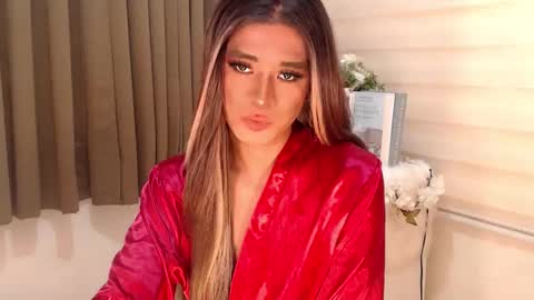 Snapshot of velvet_fux chatting on 01-07-25, 12:31 Richy will make you fall in love online show from 01-07-25, 12:31