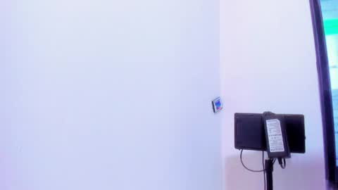 Snapshot of velvet_giirll chatting on 06-01-26, 07:04 velvet_giirll online show from 06-01-26, 07:04