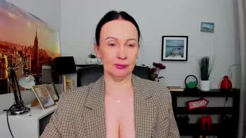 Jasmine online show from 09-30-25, 05:34