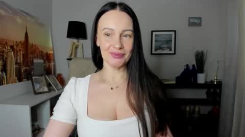 Jasmine online show from 03-06-26, 06:43