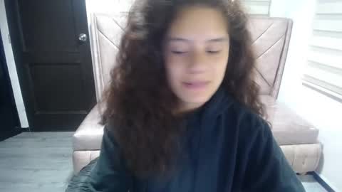 velvet_moon_v online show from 10-13-25, 01:11