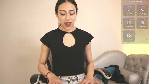 Velvet  online show from 07-15-26, 12:32