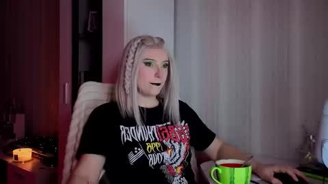 Violet online show from 03-03-26, 09:04