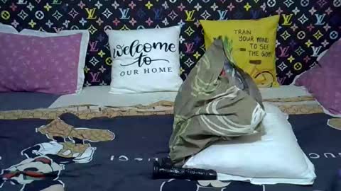 velvet online show from 01-17-26, 10:42