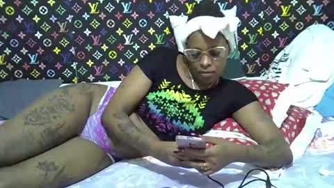 Snapshot of velvet_temptress chatting on 03-22-26, 07:39 velvet online show from 03-22-26, 07:39