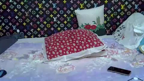 Snapshot of velvet_temptress chatting on 03-23-26, 07:45 velvet online show from 03-23-26, 07:45