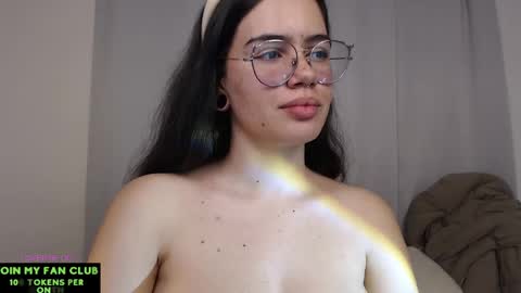  Crystal         PVT OPEN online show from 03-12-25, 06:40