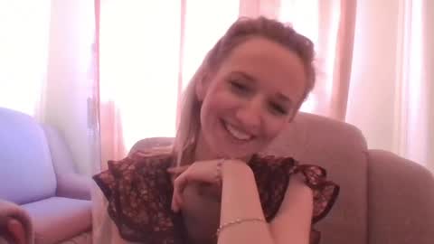 velvetintuition online show from 05-05-26, 10:23
