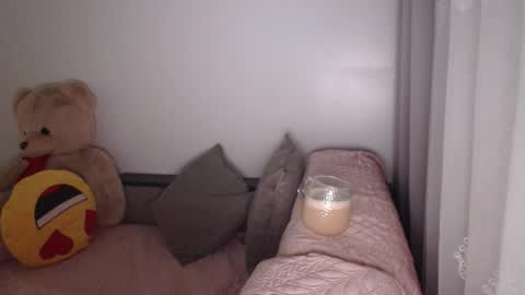 velvetmoon123 online show from 12-20-25, 05:14