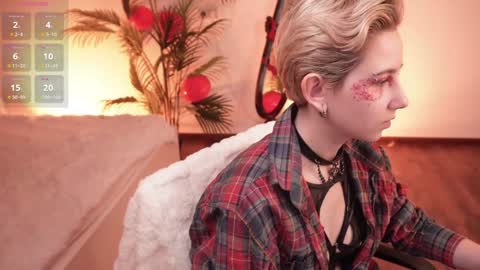 Snapshot of velvetvalkyries chatting on 02-08-25, 03:00 CLEOshort hair TIna long hair online show from 02-08-25, 03:00