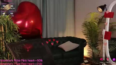Snapshot of velvetvalkyries chatting on 02-15-25, 06:12 CLEOshort hair TIna long hair online show from 02-15-25, 06:12