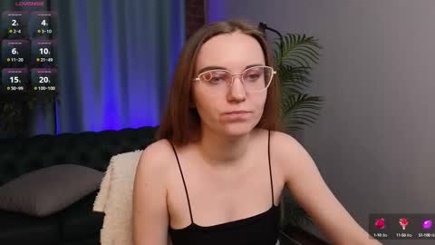 Snapshot of velvetvalkyries chatting on 03-02-25, 03:27 CLEOshort hair TIna long hair online show from 03-02-25, 03:27