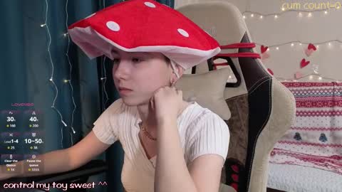 CLEOshort hair  TIna long hair  online show from 02-08-26, 01:14