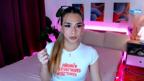 velvetviper69 online show from 09-10-25, 05:02
