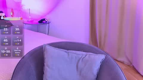 velvetvixencute online show from 10-22-25, 05:30