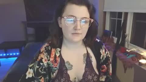 Snapshot of velvetvixenxo chatting on 03-09-26, 02:26 velvetvixenxo online show from 03-09-26, 02:26