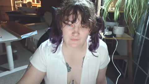 Snapshot of velvetvixenxo chatting on 08-10-26, 01:53 velvetvixenxo online show from 08-10-26, 01:53