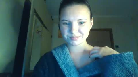Snapshot of vendi_rassell8855 chatting on 10-23-25, 09:46 vendi rassell8855 online show from 10-23-25, 09:46