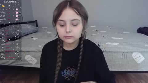 Snapshot of vendymories chatting on 02-23-26, 08:28 eva 3 online show from 02-23-26, 08:28